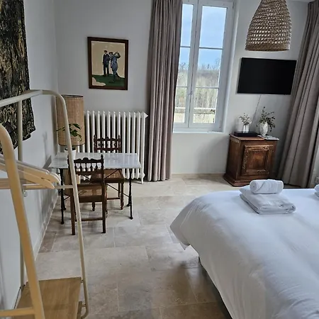 Chateau De La Follie - Le Halloy Pierrefonds