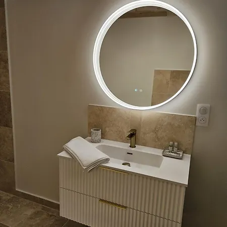 Chateau De La Follie - Le Halloy Pierrefonds