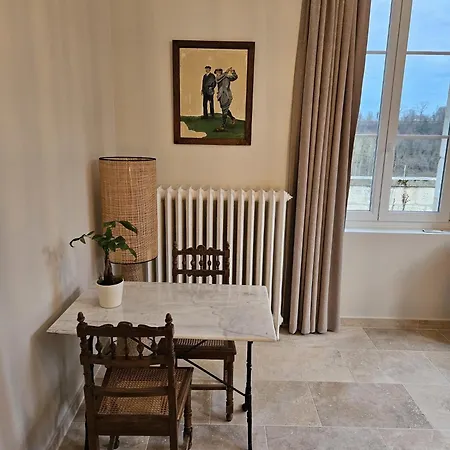 Chateau De La Follie - Le Halloy * Pierrefonds