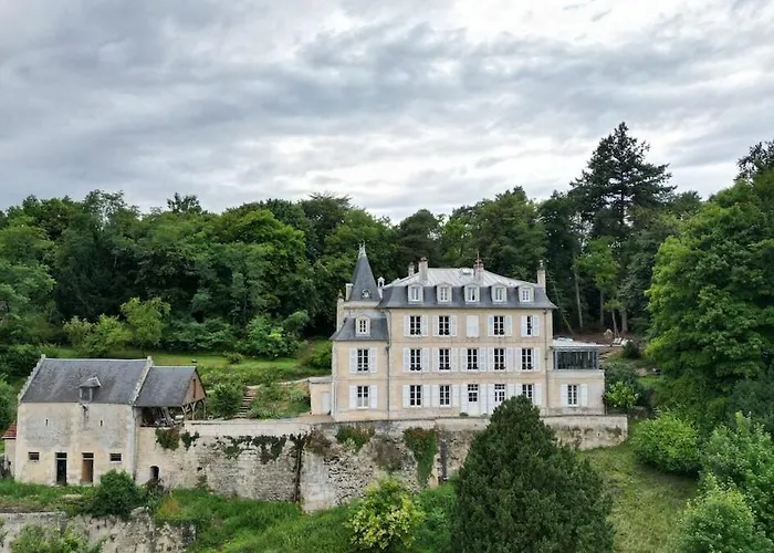 Chateau De La Follie - Le Halloy