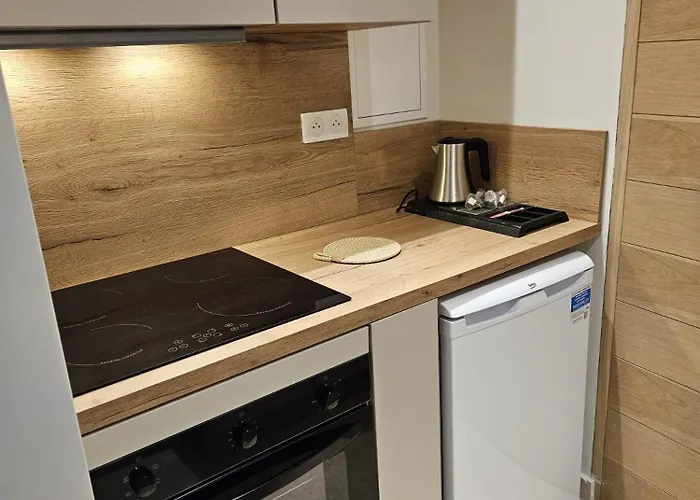 Chateau De La Follie - Le Halloy * Pierrefonds