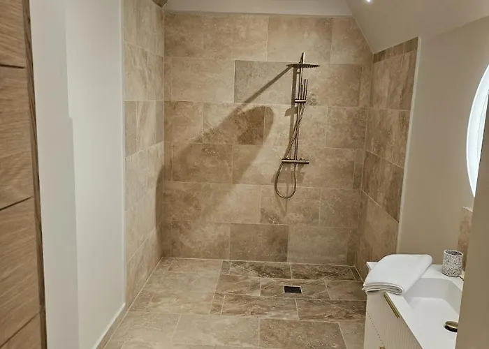 Сasa de vacaciones Chateau De La Follie - Le Halloy *