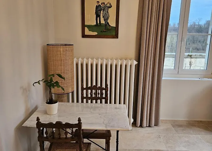 Chateau De La Follie - Le Halloy * Pierrefonds